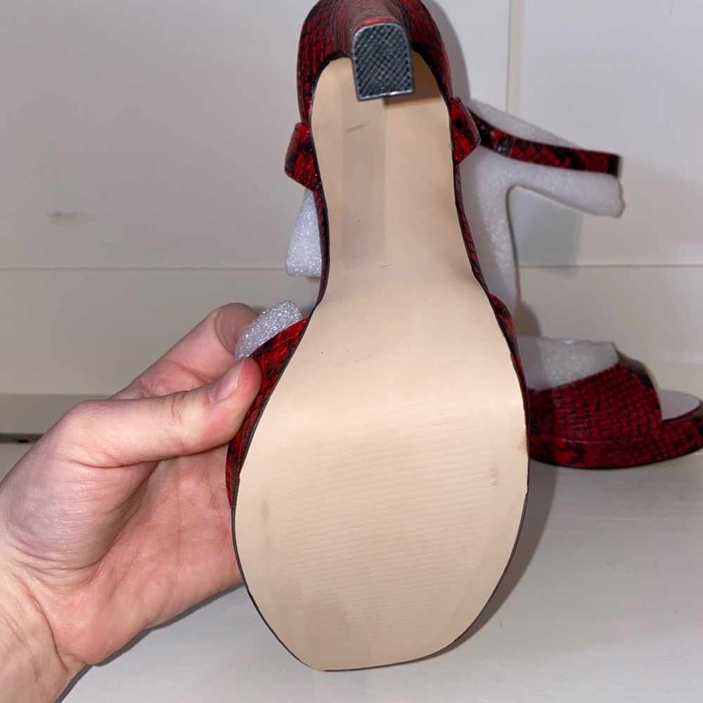 Steve Madden Snake skin heels - Picture 4 of 7
